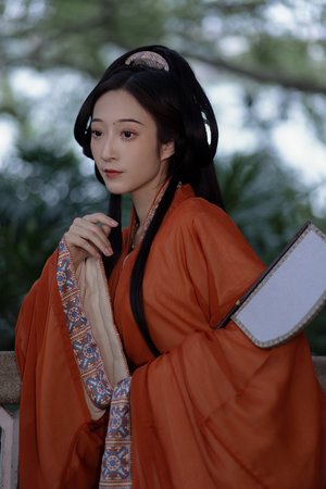 年轻漂亮岳每坶9