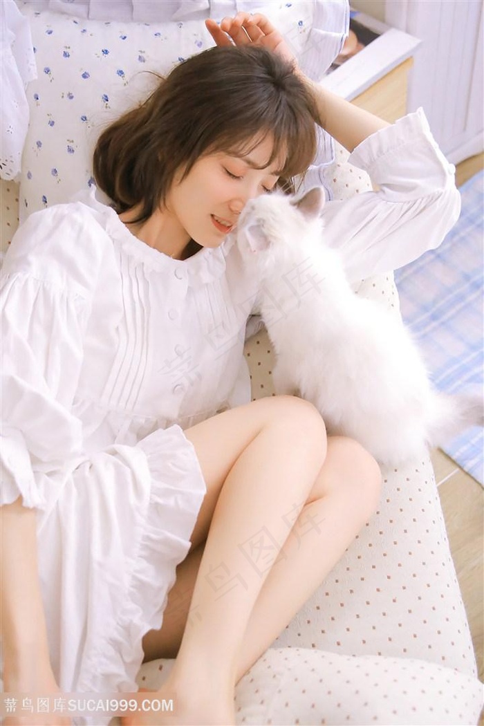 动漫美女被褥
