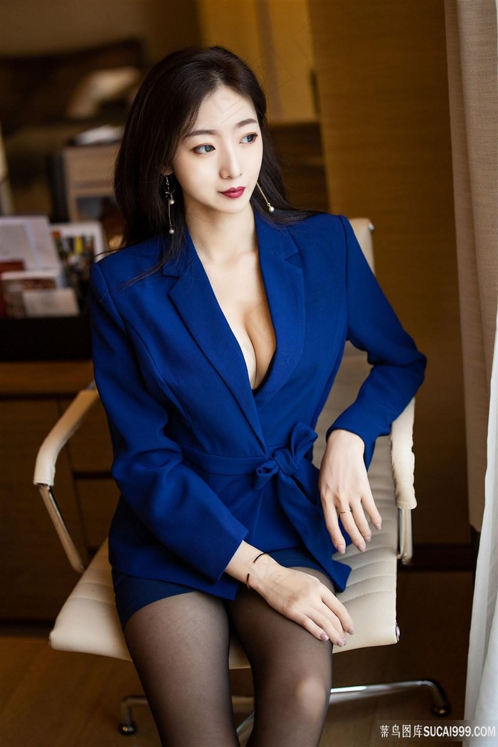美女被男人操网站