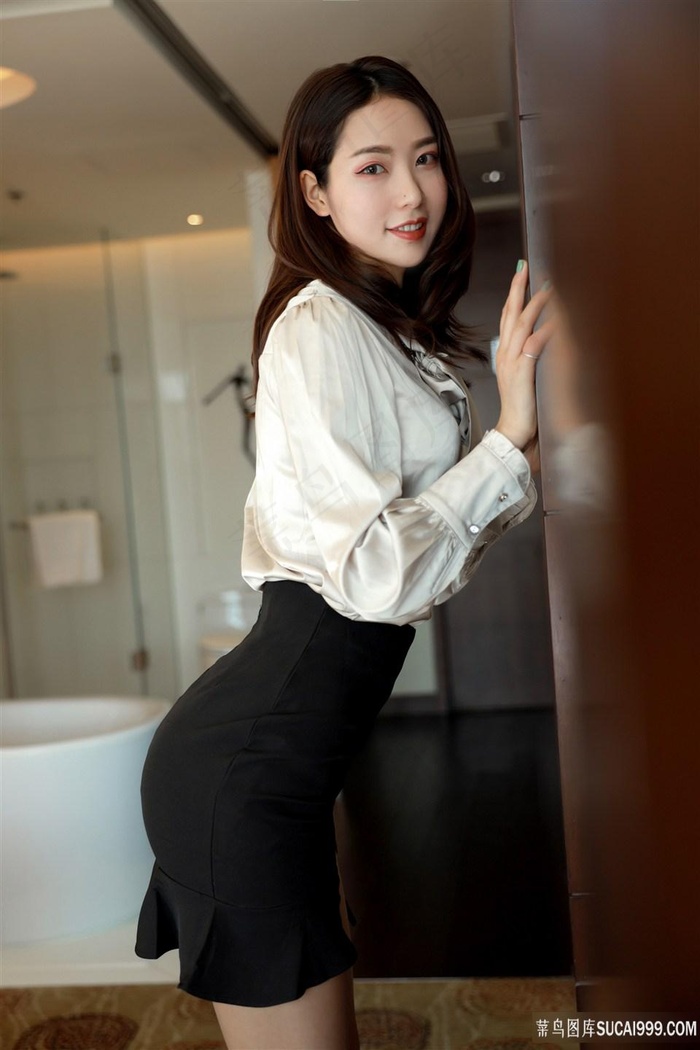 铃村あいり