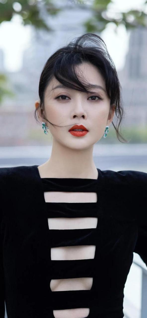 女人与公拘交酡过程高清视频